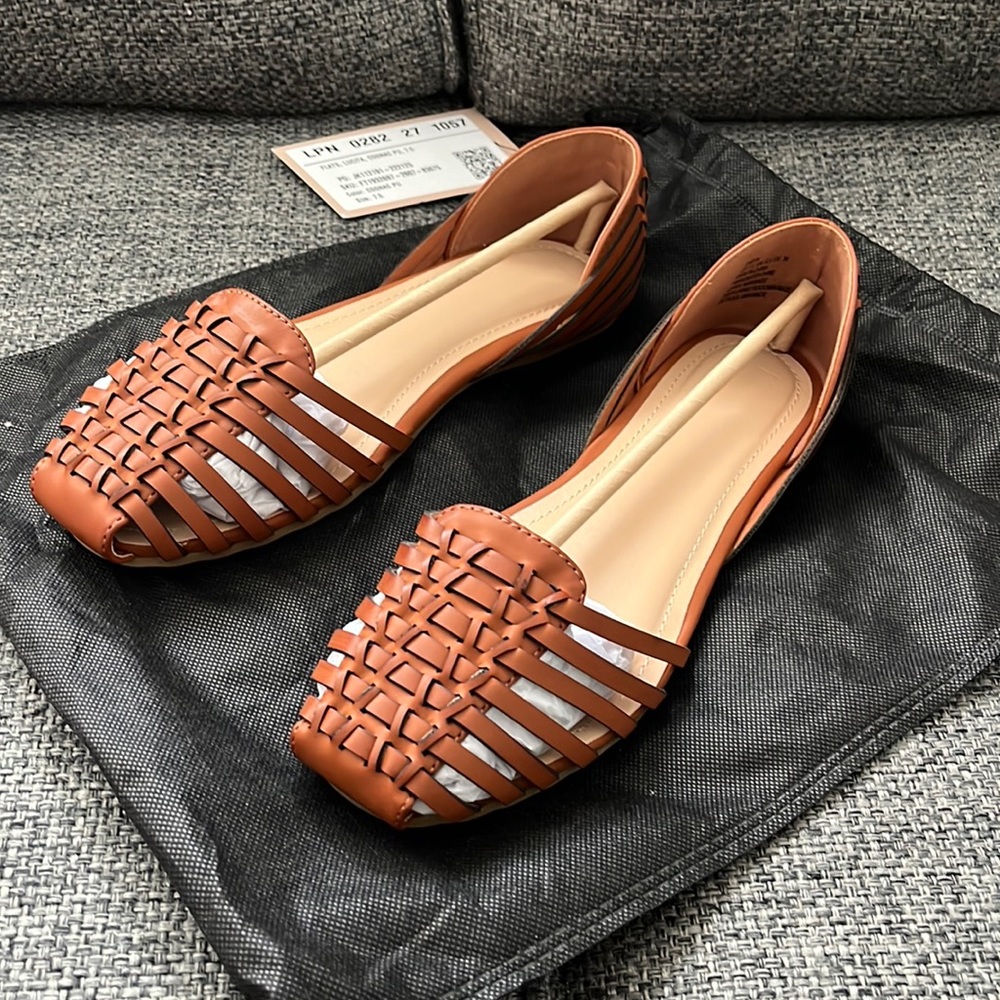 Just Fab brown sandals. Size 7.5